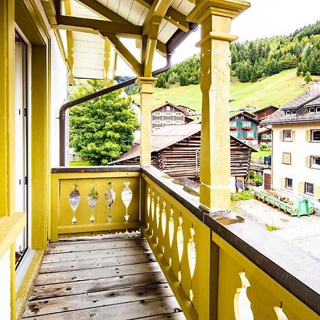 Hotel Vallatscha Curaglia Extérieur photo